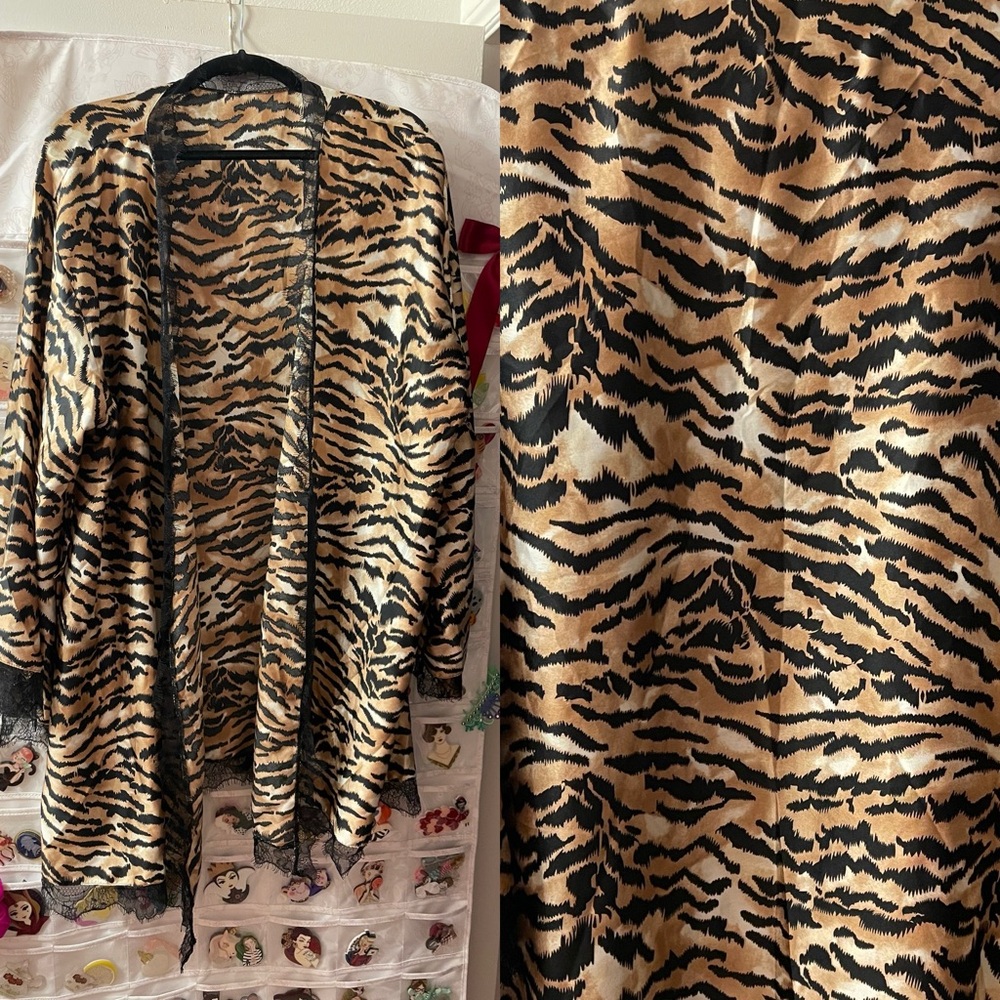 NWOT Oh la la cheri robe